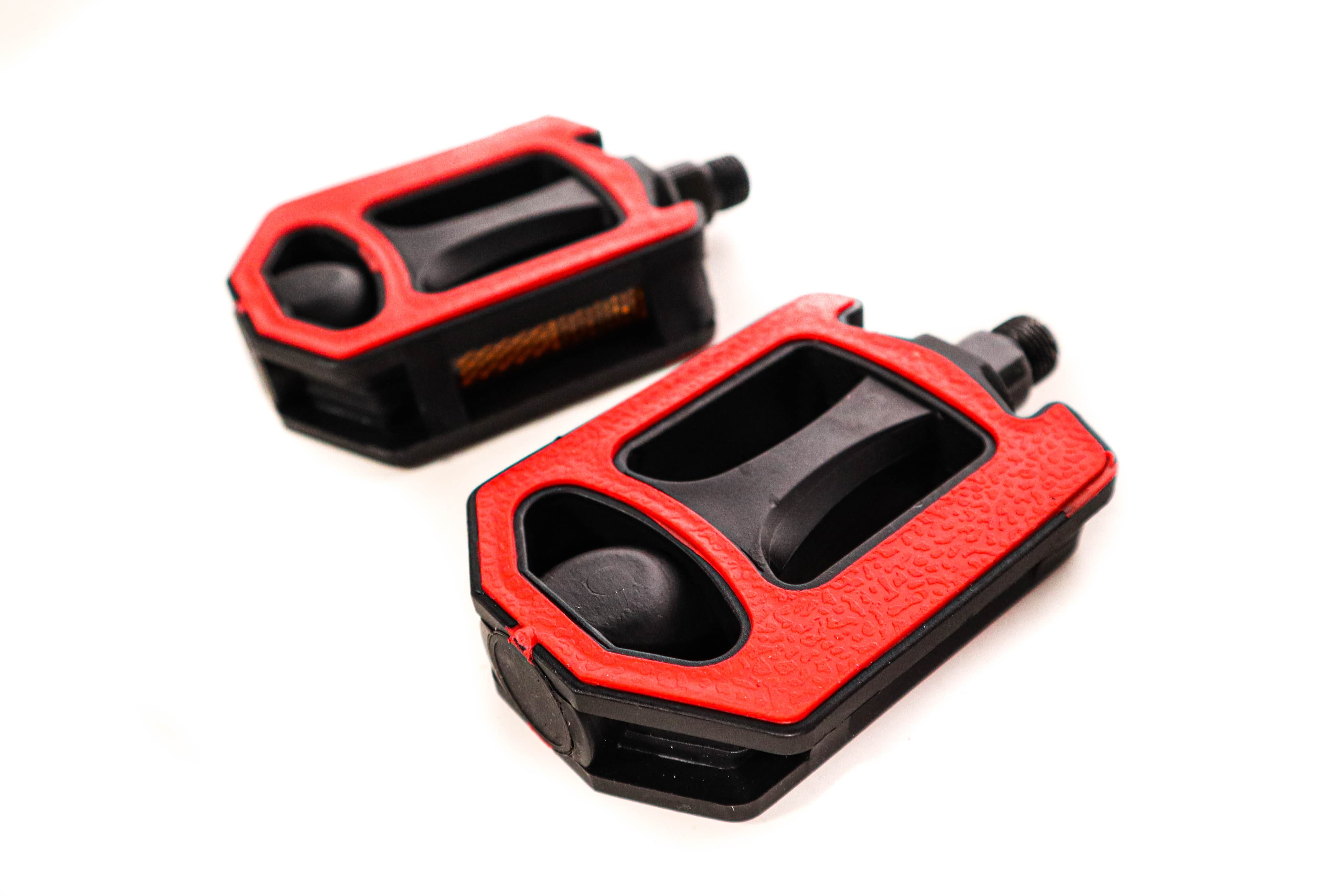 Pedale din Plastic cu Cauciuc Aderent  