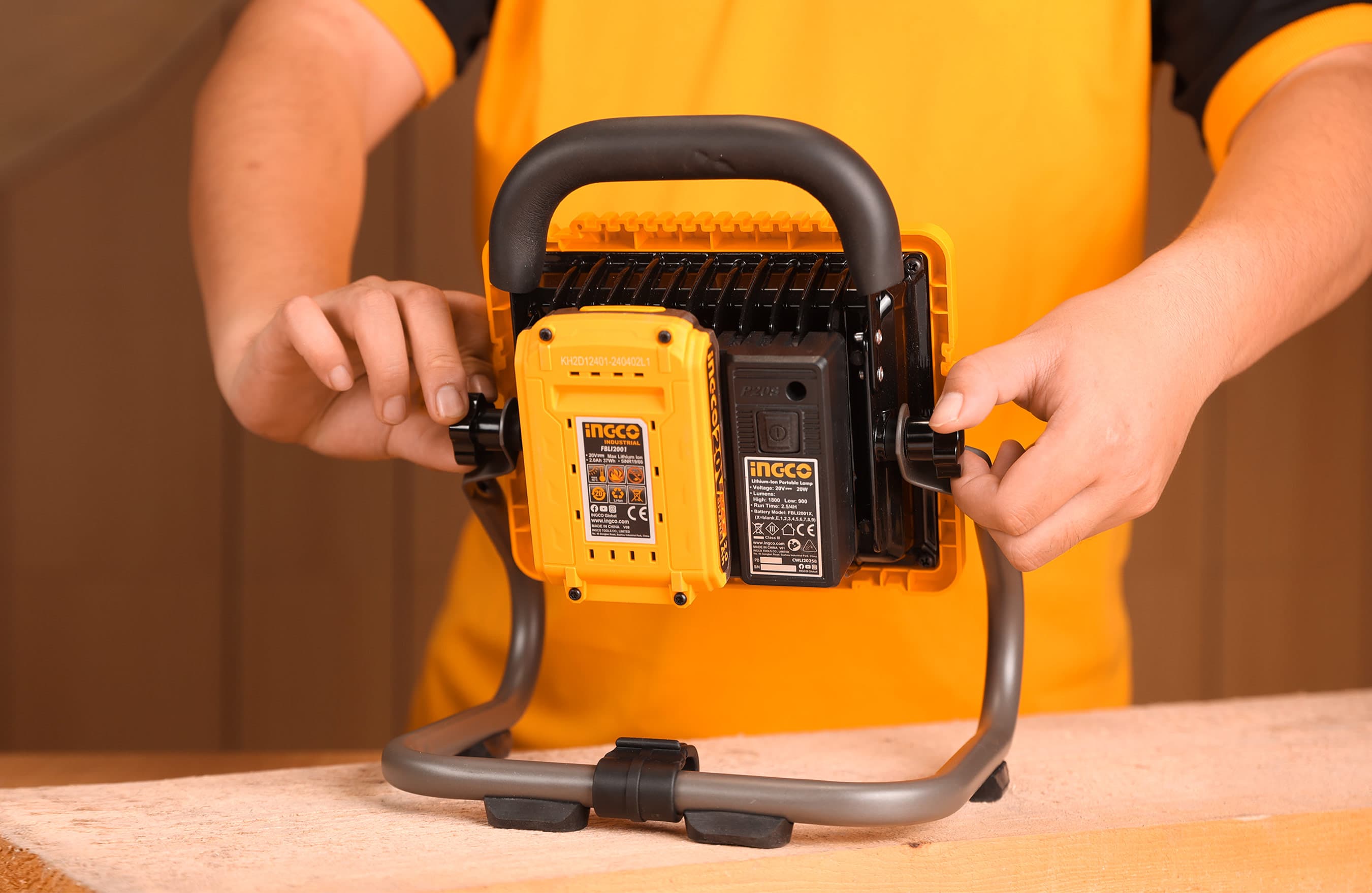 Proiector LED 20V 1800Lumeni image